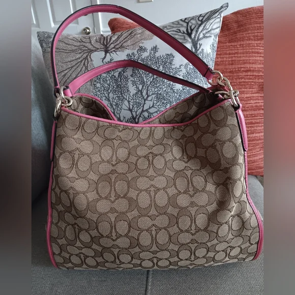 Coach Signature Canvas Shoulder Bag - Picture 2 of 11